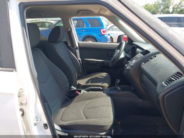 2012 KIA SOUL KNDJT2A53C7385065 Photo 4