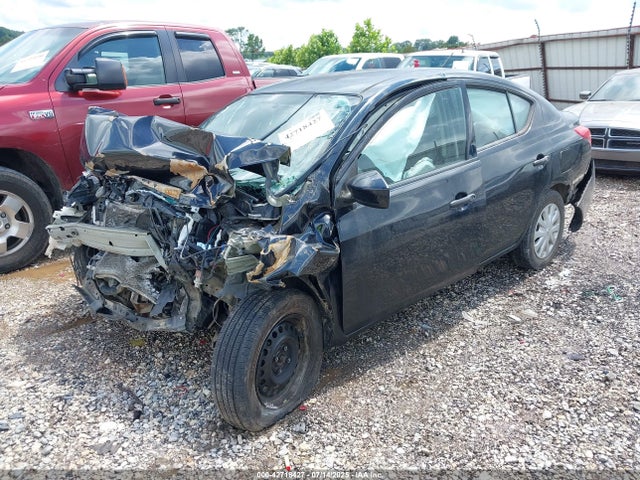 3N1CN7AP7JL863257 Nissan Versa