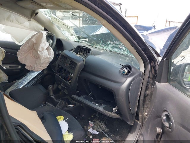 3N1CN7AP7JL863257 Nissan Versa