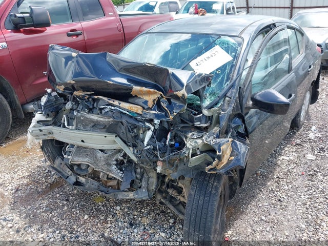 3N1CN7AP7JL863257 Nissan Versa