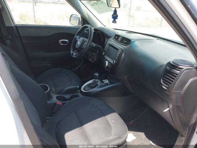 KIA SOUL + 2018 KNDJP3A5XJ7550973 Image 5