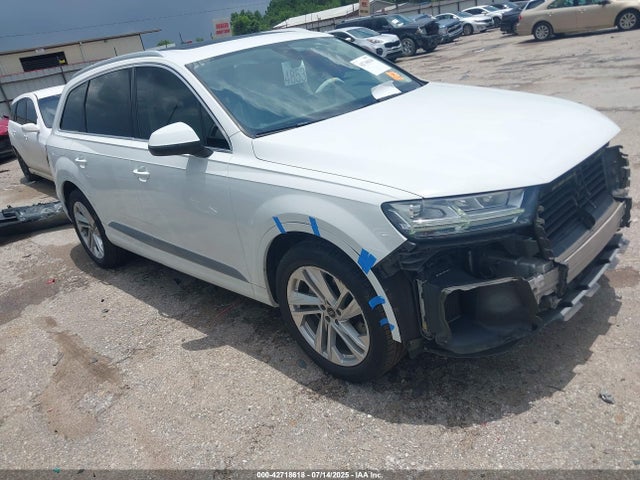2019 AUDI Q7 WA1LAAF70KD043683 Photo 0