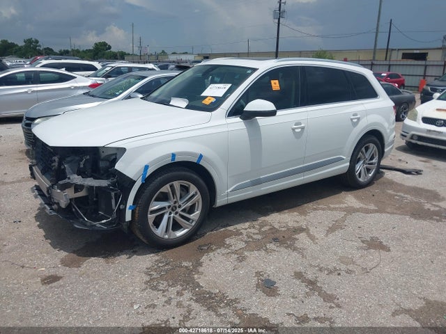 2019 AUDI Q7 WA1LAAF70KD043683 Photo 1