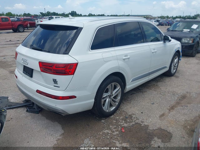 2019 AUDI Q7 WA1LAAF70KD043683 Photo 3