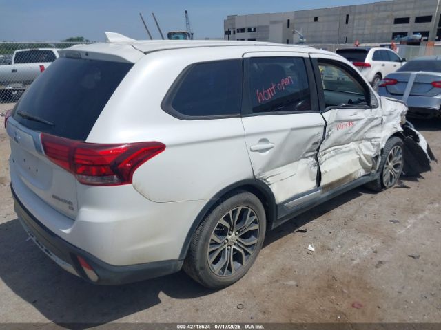 2018 MITSUBISHI OUTLANDER JA4AD3A38JZ015758 Photo 3