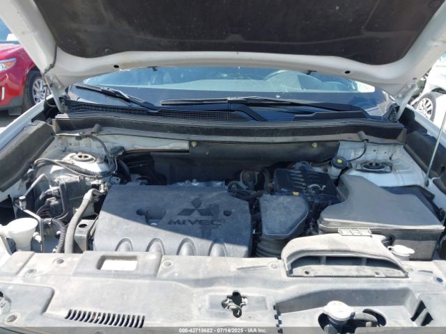 2020 MITSUBISHI OUTLANDER JA4AD2A3XLZ047849 Photo 9