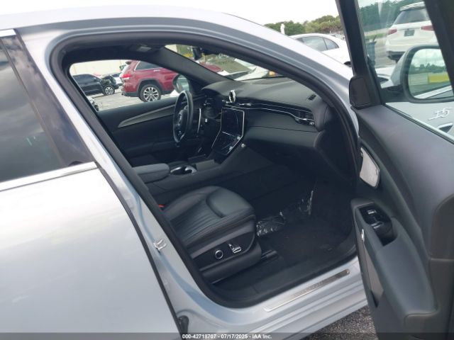 2024 MASERATI GRECALE ZN6PMDAA3R7450309 Photo 4