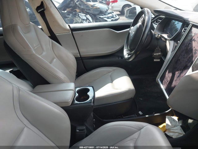 2015 TESLA MODEL S 5YJSA1E23FF108287 Photo 4