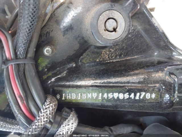 2005 HARLEY-DAVIDSON FLSTF 1HD1BMY145Y054170 Photo 9