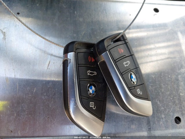 WBXHT3C30GP881613 BMW 2016
