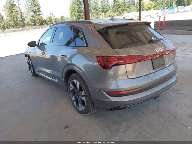 2021 AUDI E-TRON WA1AAAGE1MB005625 Photo 2