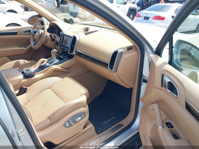 2016 PORSCHE CAYENNE WP1AA2A2XGLA11351 Photo 4