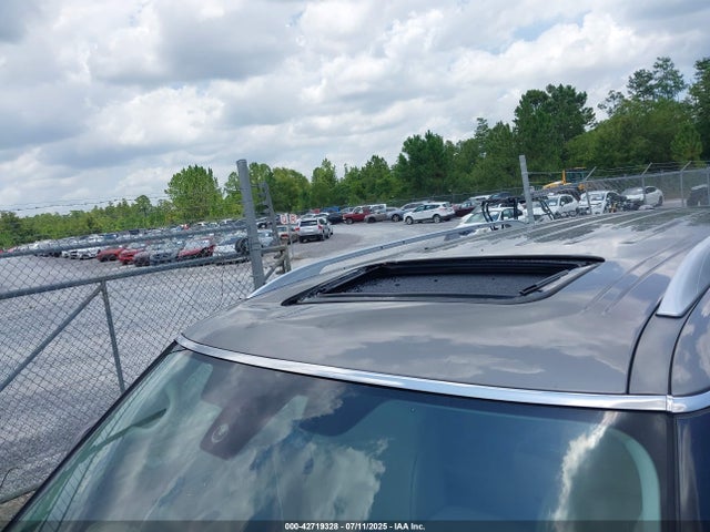 JN8AZ2NF9F9574527 Infiniti 2015