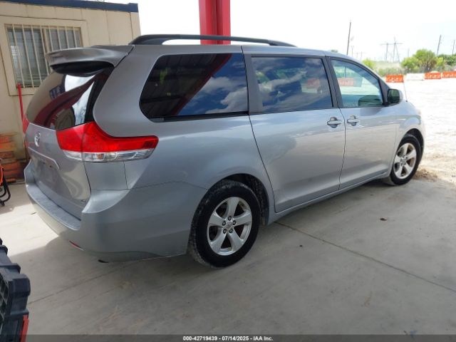 2011 TOYOTA SIENNA 5TDKK3DC5BS011438 Photo 3