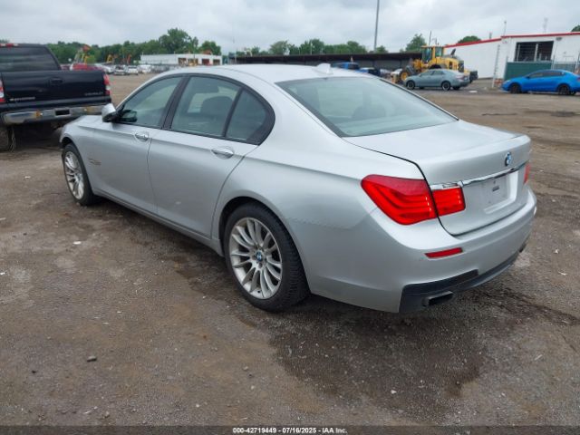 2011 BMW 750I WBAKC6C57BC395254 Photo 2