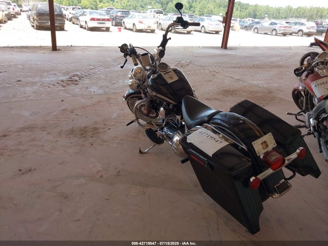 2003 HARLEY-DAVIDSON FLSTC 1HD1BJY193Y113970 Photo 2