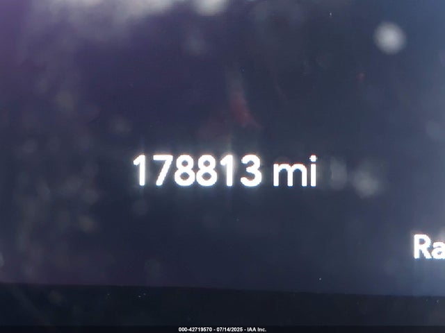 2C4RC1EG0HR650362 Chrysler 2017