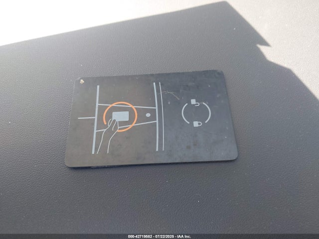 2022 TESLA MODEL Y 7SAYGDEF1NF523168 Photo 10