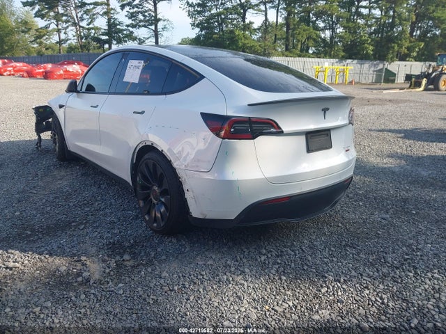 2022 TESLA MODEL Y 7SAYGDEF1NF523168 Photo 2