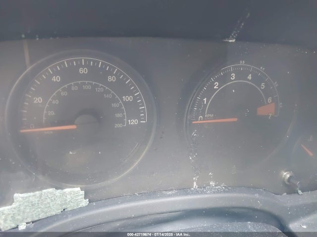 1C4NJDEB2ED817250 Jeep 2014