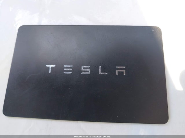 2025 TESLA MODEL 3 5YJ3E1EB3SF914858 Photo 10