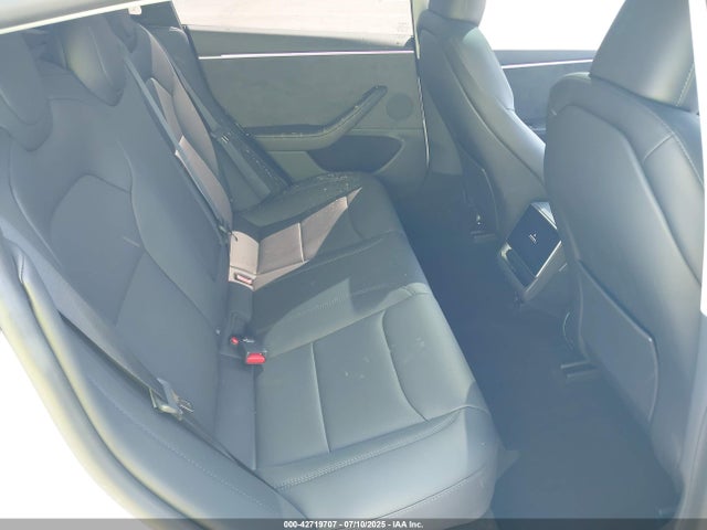 2025 TESLA MODEL 3 5YJ3E1EB3SF914858 Photo 7