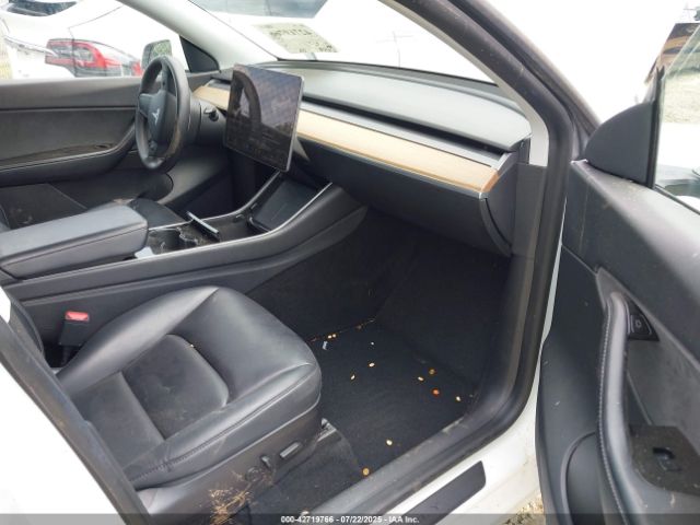 2020 TESLA MODEL Y 5YJYGDEE5LF048058 Photo 4