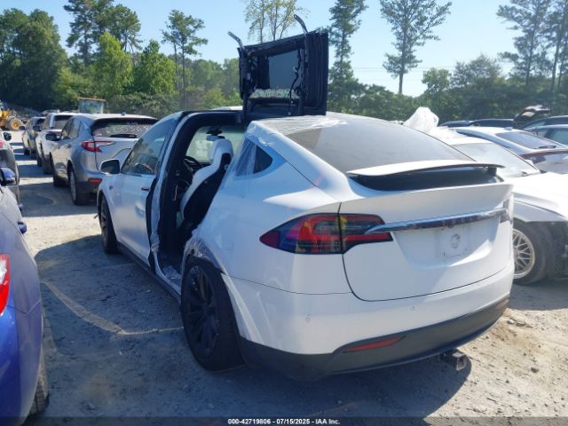 2016 TESLA MODEL X 5YJXCBE4XGF000922 Photo 2