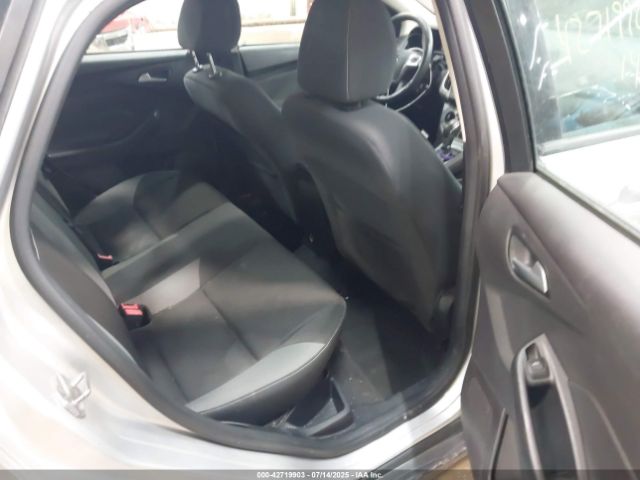 2014 FORD FOCUS 1FADP3F27EL366864 Photo 7