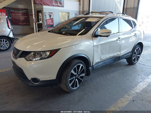 JN1BJ1CR2HW113871 Nissan ROGUE SPORT