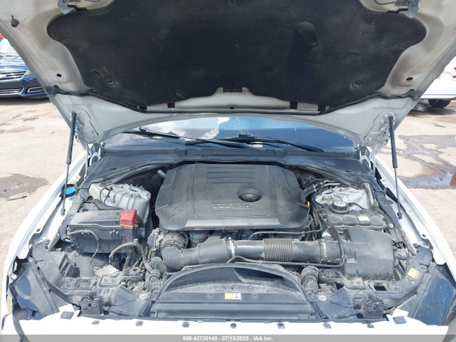 Jaguar lev3 lev160 2017 SAJAR4BN7HA971420 Image 10