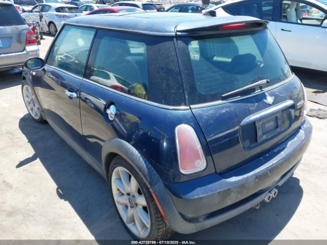 2006 MINI COOPER S WMWRE33536TJ35740 Photo 2