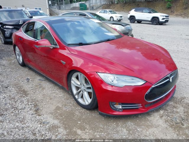 2015 TESLA MODEL S 5YJSA1H21FFP78013