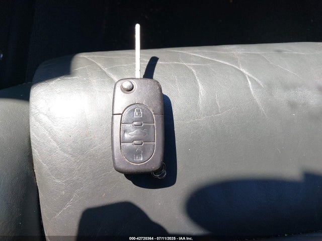 2001 AUDI TT TRUTC28N111000140 Photo 10