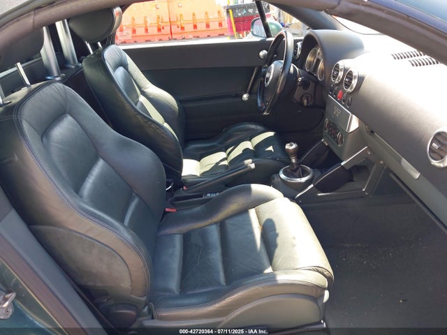 2001 AUDI TT TRUTC28N111000140 Photo 4