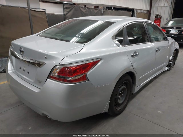 1N4AL3AP9FN911616 Nissan 2015