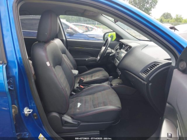 2018 MITSUBISHI OUTLANDER SPORT JA4AR3AW6JU000961 Photo 4