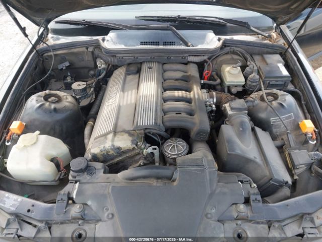 1992 BMW 325 WBABF4310NEK03979 Photo 9