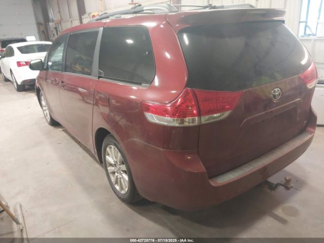 2011 TOYOTA SIENNA 5TDDK3DC2BS001958 Photo 2