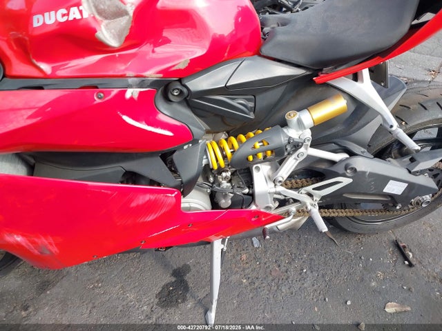 Ducati 2017 2017 ZDM14B1W2HB004143 Image 16