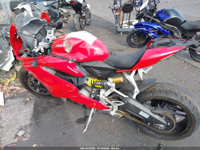 Ducati 2017 2017 ZDM14B1W2HB004143 Image 14