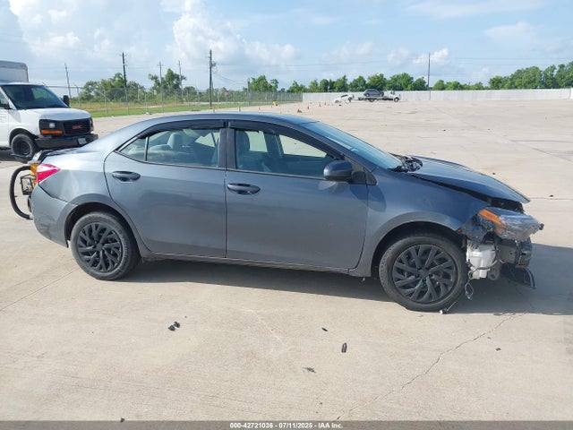 Toyota COROLLA LE 2017 5YFBURHEXHP651445 Image 13