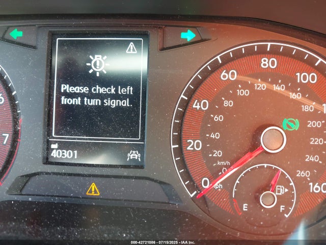 Volkswagen 1.4 tsi 2019 3VWC57BU8KM274969 Image 16