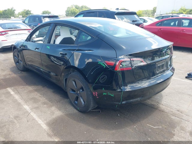 2023 TESLA MODEL 3 5YJ3E1EA1PF640817 Photo 2