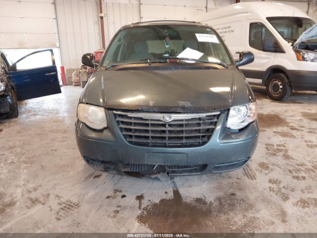 2006 CHRYSLER TOWN & COUNTRY 2A4GP54LX6R861965 Photo 5