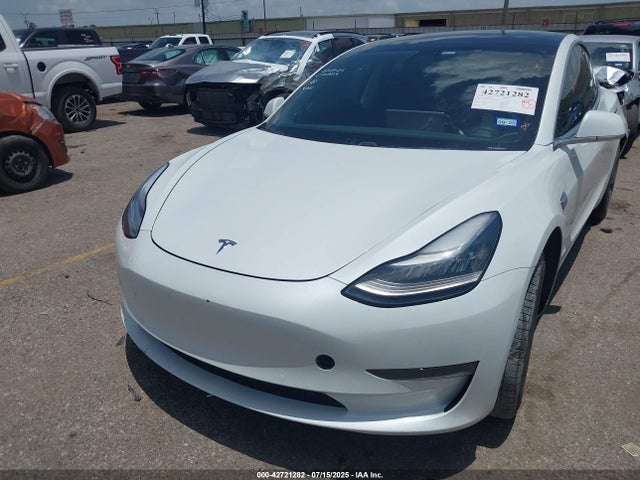 2019 TESLA MODEL 3 5YJ3E1EA8KF483022 Photo 9
