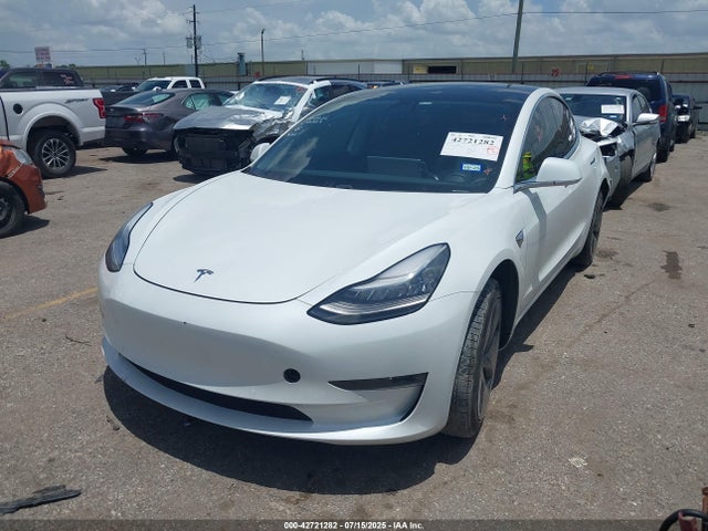 2019 TESLA MODEL 3 5YJ3E1EA8KF483022 Photo 1