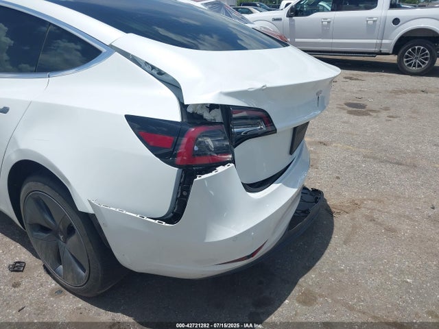 2019 TESLA MODEL 3 5YJ3E1EA8KF483022 Photo 5