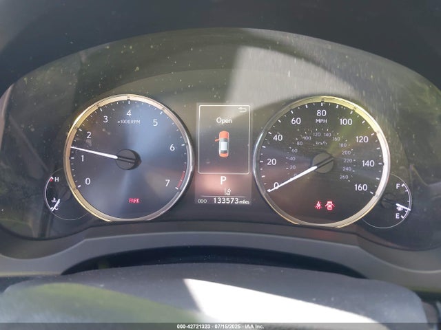 Продажа на аукционе авто 2017 Lexus Is 300, vin: JTHCM1D2XH5014973, номер лота: 42721323