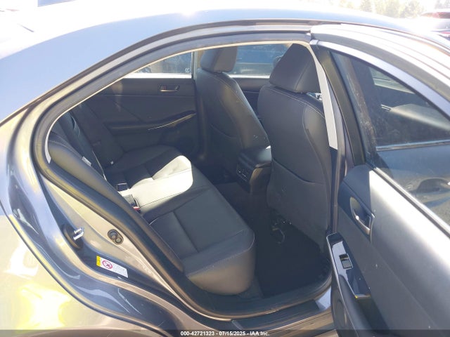 Продажа на аукционе авто 2017 Lexus Is 300, vin: JTHCM1D2XH5014973, номер лота: 42721323